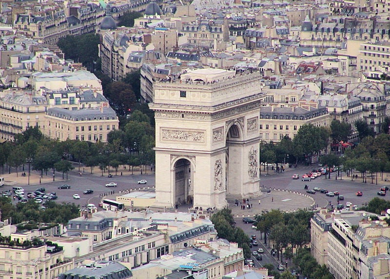 ملف:Paris-Arc-de-Triomphe001.jpg